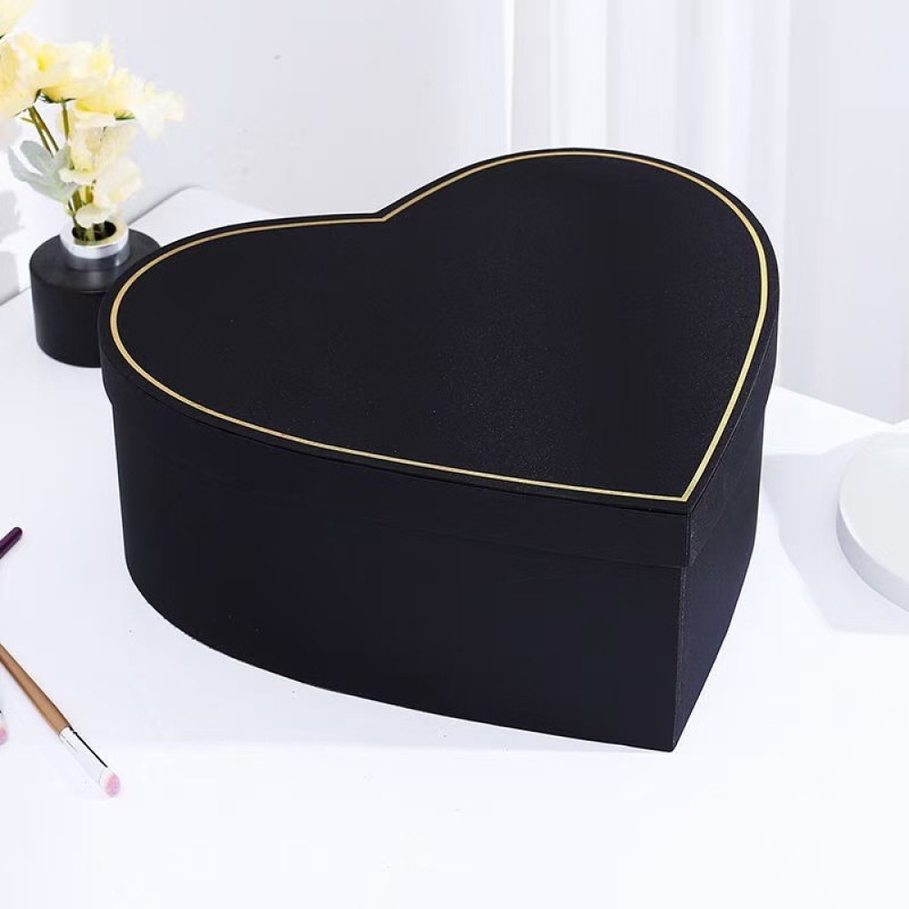 Custom gift heart shape Cardboard paper box packaging with clear transparent PVC window for gift items and chocolate and fresh flowers